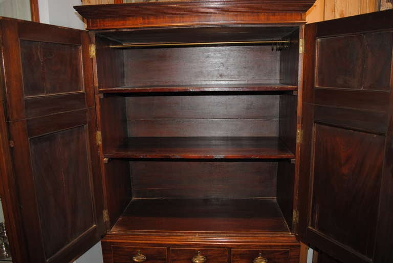 Linen Press Three Drawer Stand In Good Condition In Boston, MA