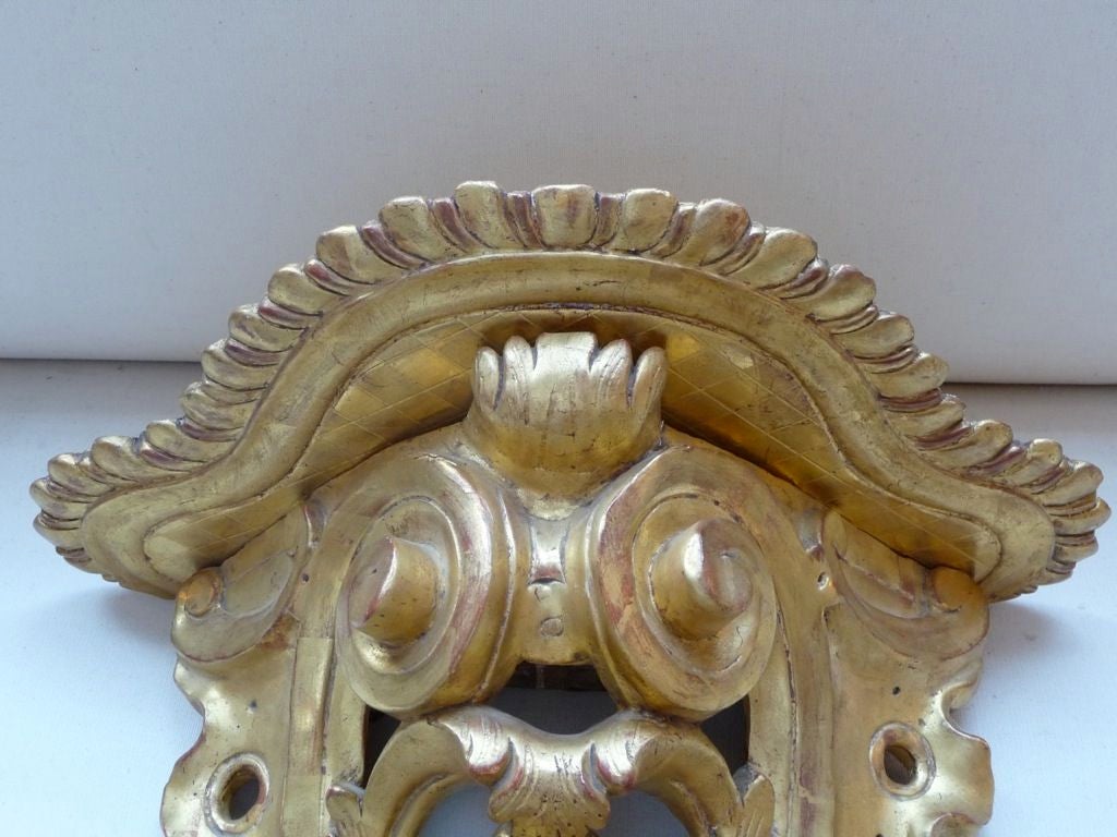 18th Century and Earlier Pair of Ornate Giltwood Brackets