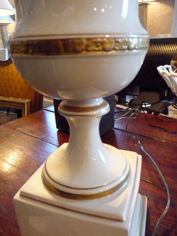 20th Century Paris Porcelain Urn Table Lamp For Sale