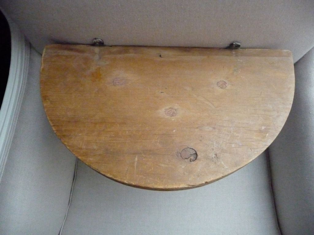 19th Century Carved Pine Wall Bracket For Sale 1