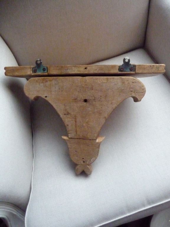 19th Century Carved Pine Wall Bracket For Sale 2