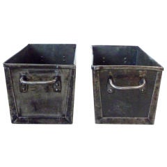 2 Handle steel containers
