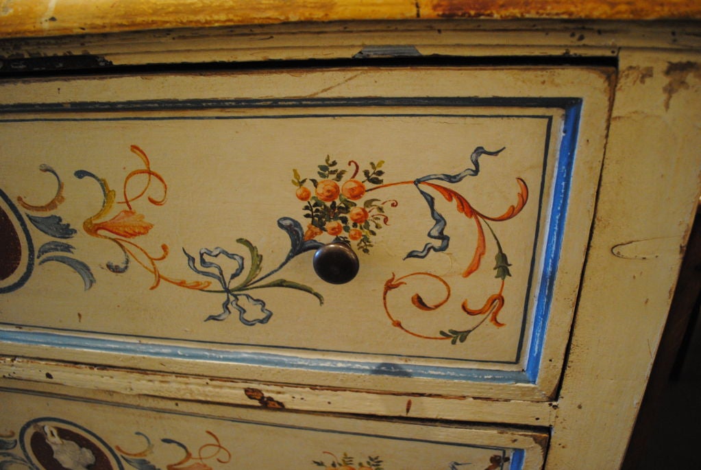 Mid to Late 19th Century Painted Italian Commode For Sale 4