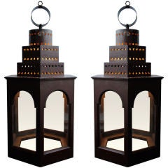 Pair of Red Wooden Lanterns 11