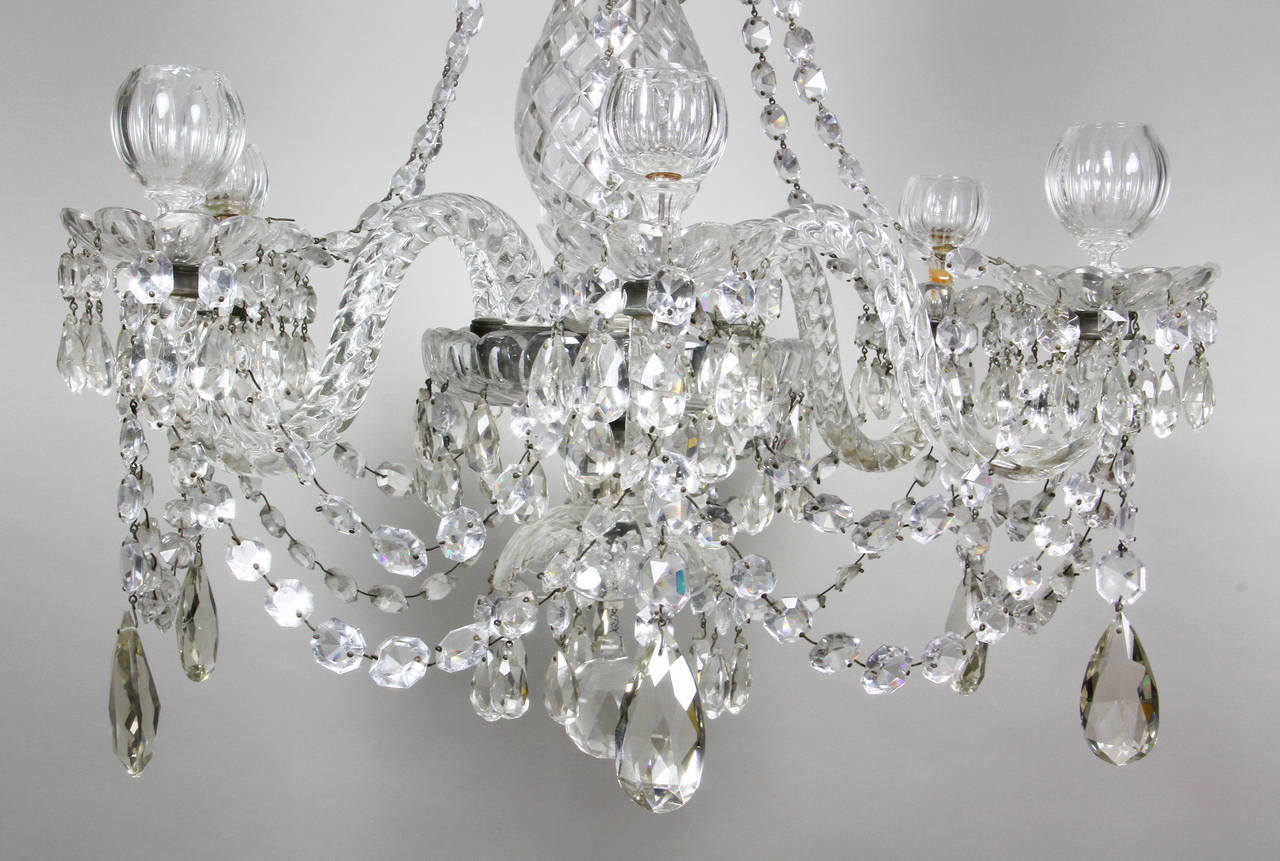 Pair of Anglo Irish Cut Glass Chandeliers In Good Condition In Essex, MA