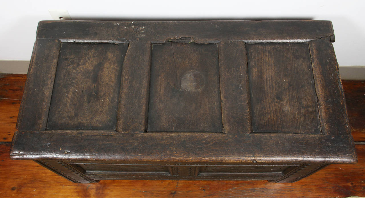 Jacobean Oak Coffer Chest In Good Condition In Essex, MA