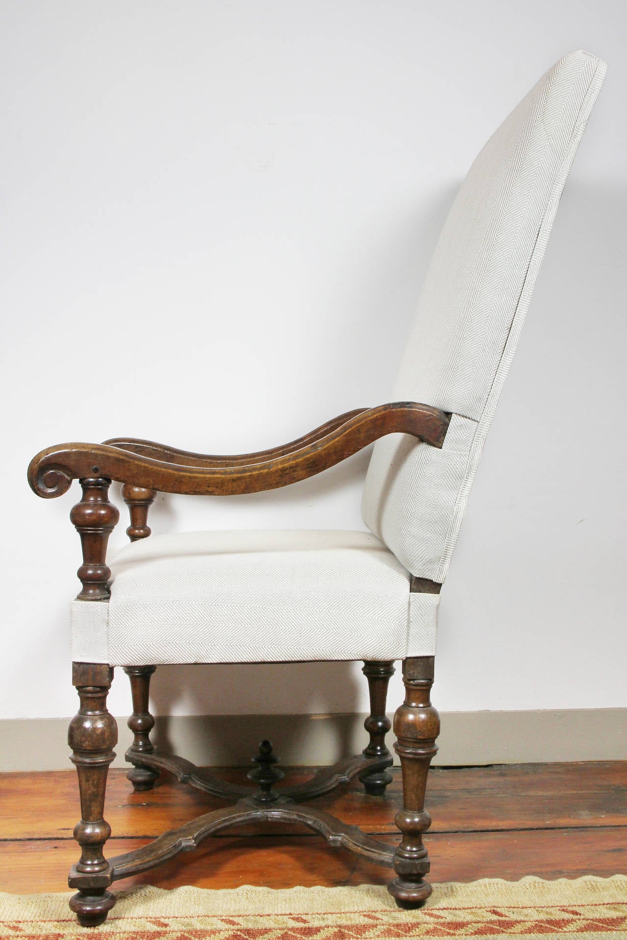 Matched Pair of Italian Baroque Walnut Armchairs 5