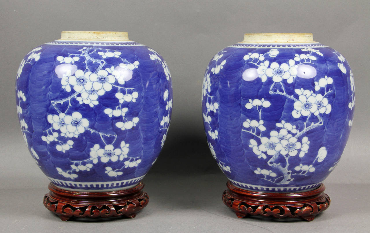 Pair of Chinese Blue and White Ginger Jars In Excellent Condition In Essex, MA