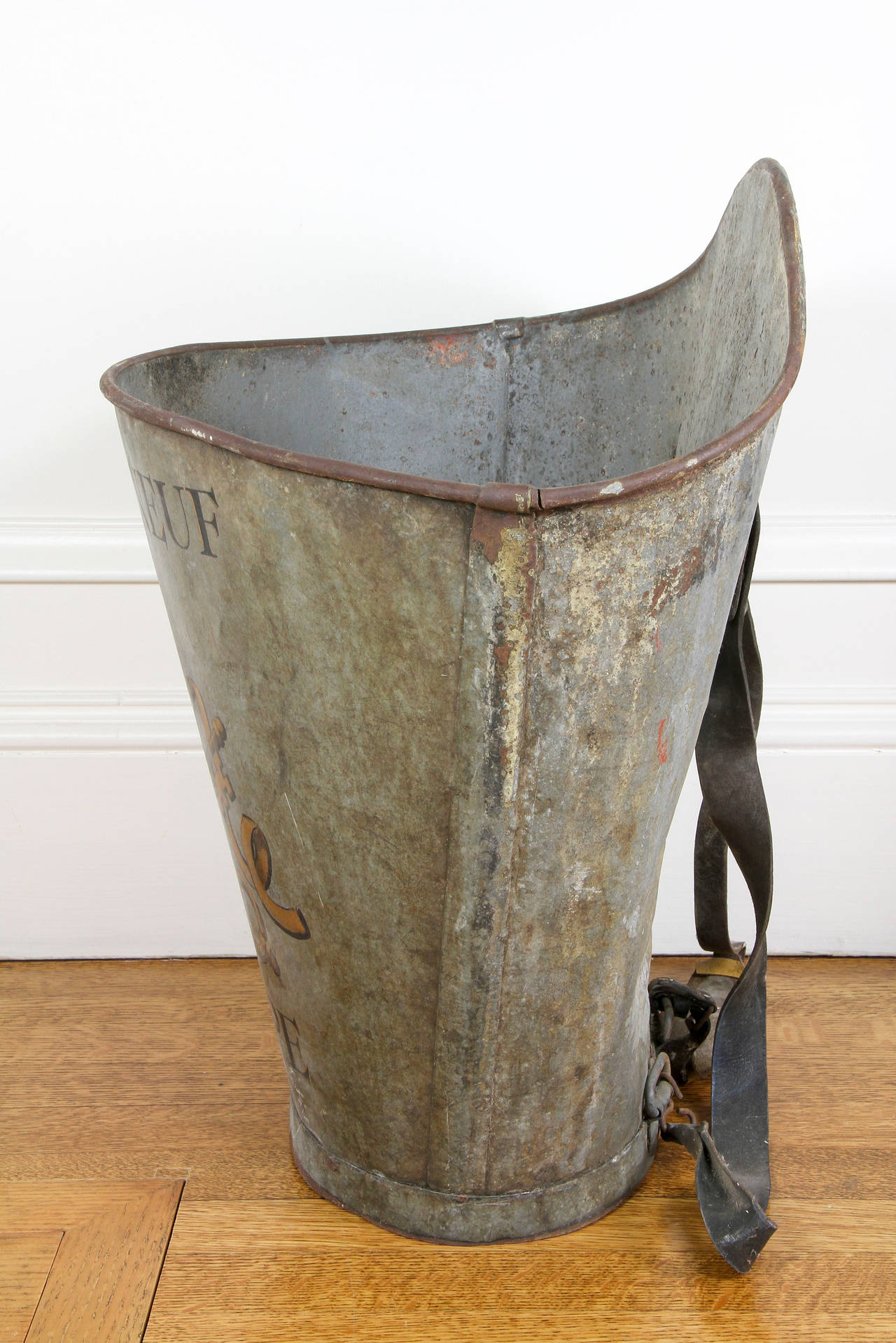Neoclassical French Tole Grape Bin From Chateauneuf Du-Pape