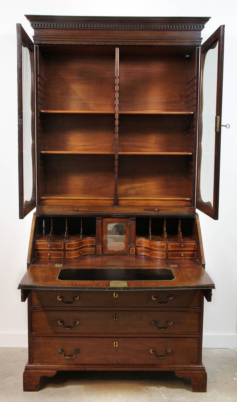 George III Mahogany Bureau Bookcase In Good Condition In Essex, MA