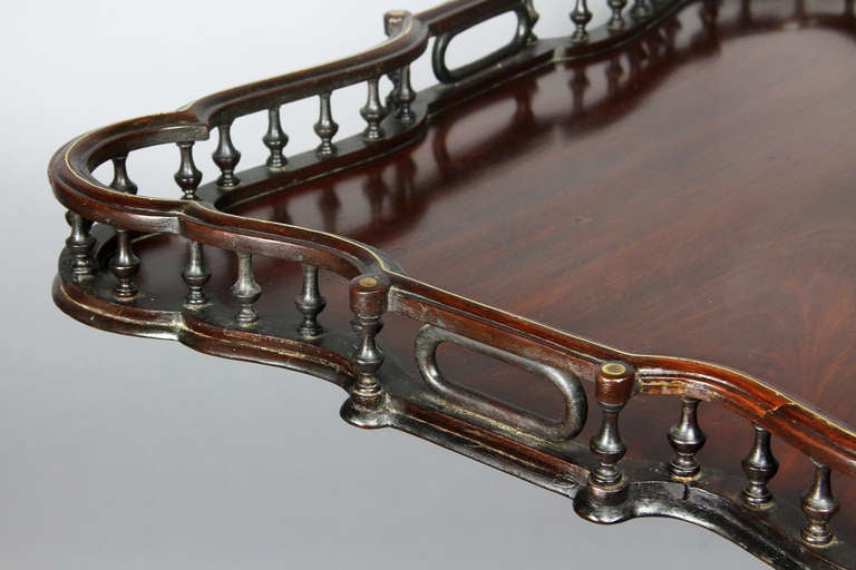 British George III Mahogany And Brass Inlaid Tilt Top Table
