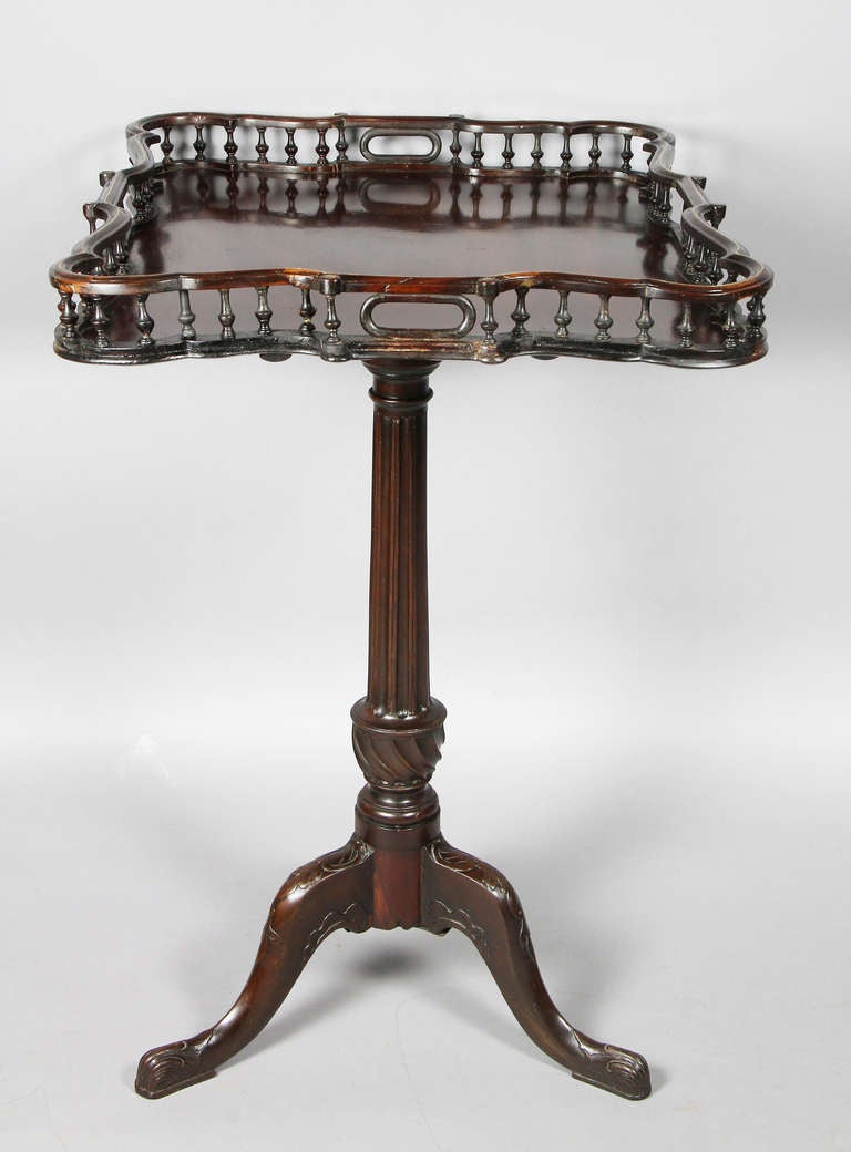 George III Mahogany And Brass Inlaid Tilt Top Table 4