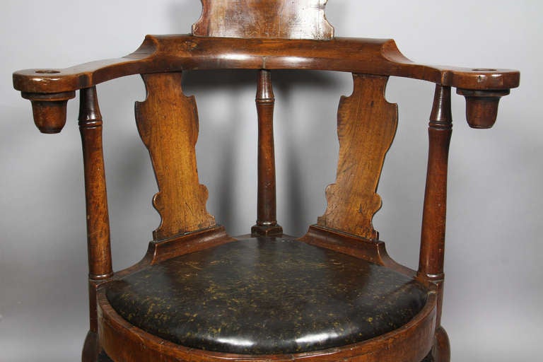 Unusual Queen Anne Walnut Reading Chair 1