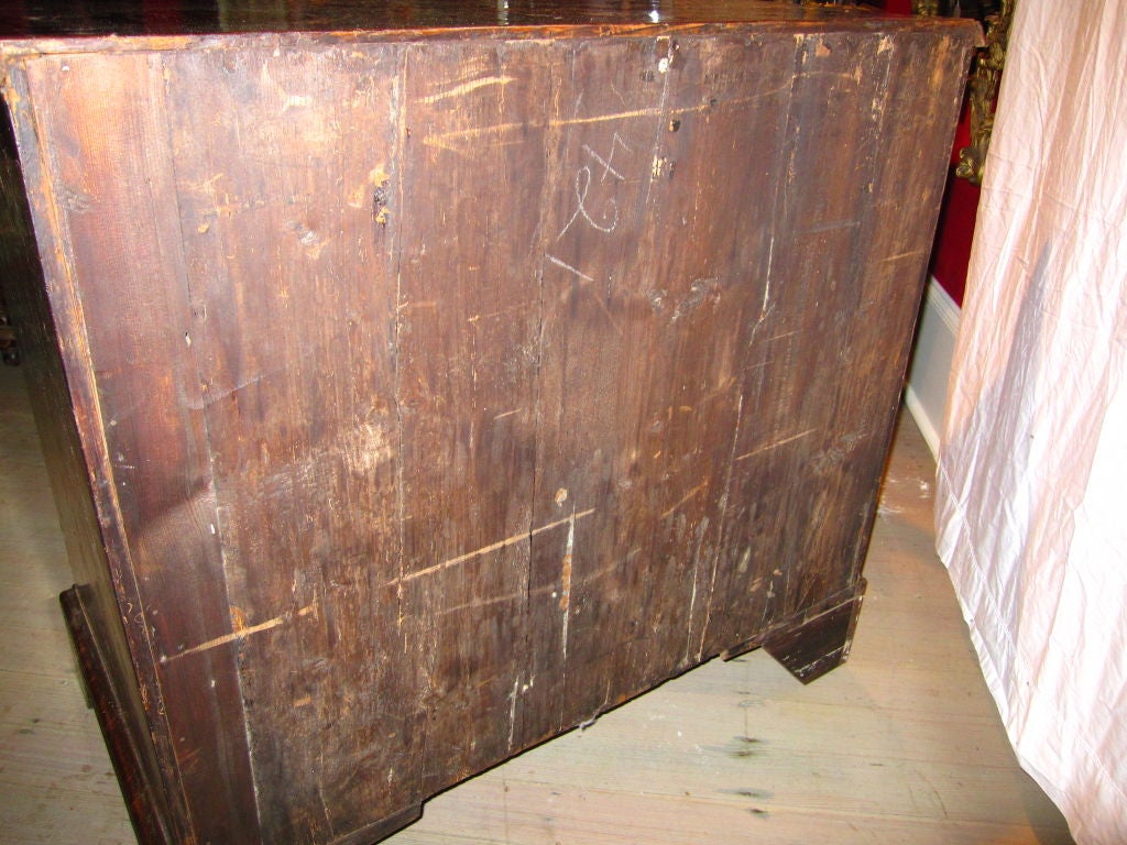 William And Mary Walnut And Oyster Veneer Chest 4