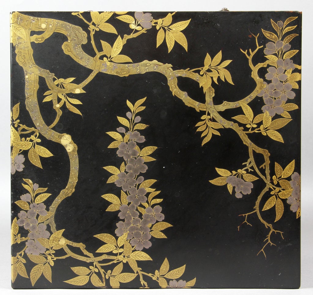 18th Century and Earlier Japanese Lacquer Jewelry Box