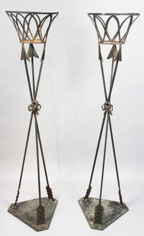 EACH WITH BASKET FORM TOPS SUPPORTED ON THREE CLUSTERED ARROWS WITH BOW,TRIANGULAR BASE.