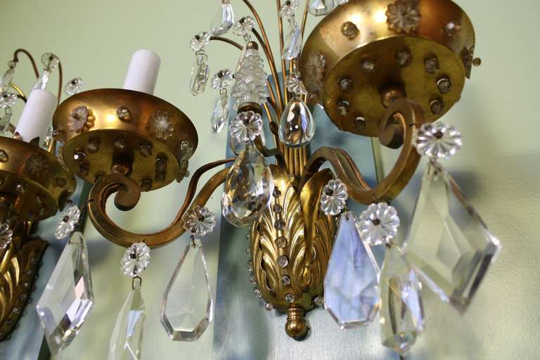 Coppia di sconsigliere in bronzo dorato e cristallo della Maison Baguès in vendita 2