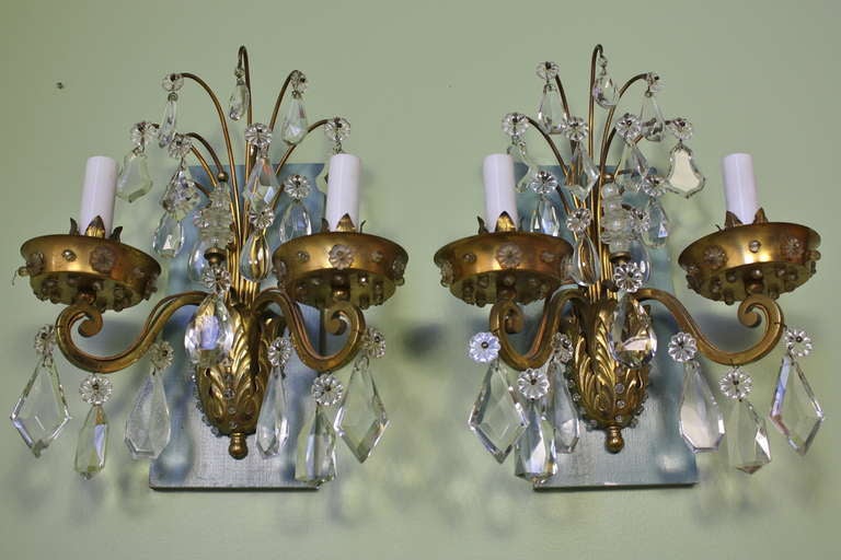 Neoclassical Revival Pair of Gilt-Bronze and Crystal Sconces by Maison Baguès For Sale