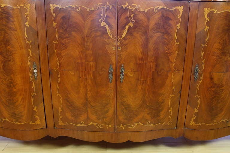 French Serpentine Marquetry Buffet In Good Condition In Pembroke, MA