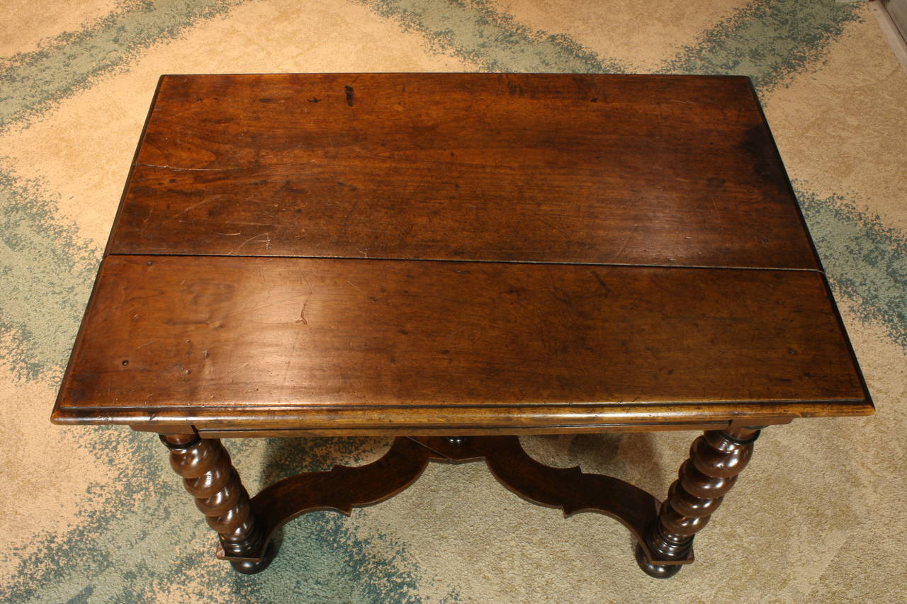 French Louis XIII Period Walnut Desk In Good Condition In Pembroke, MA
