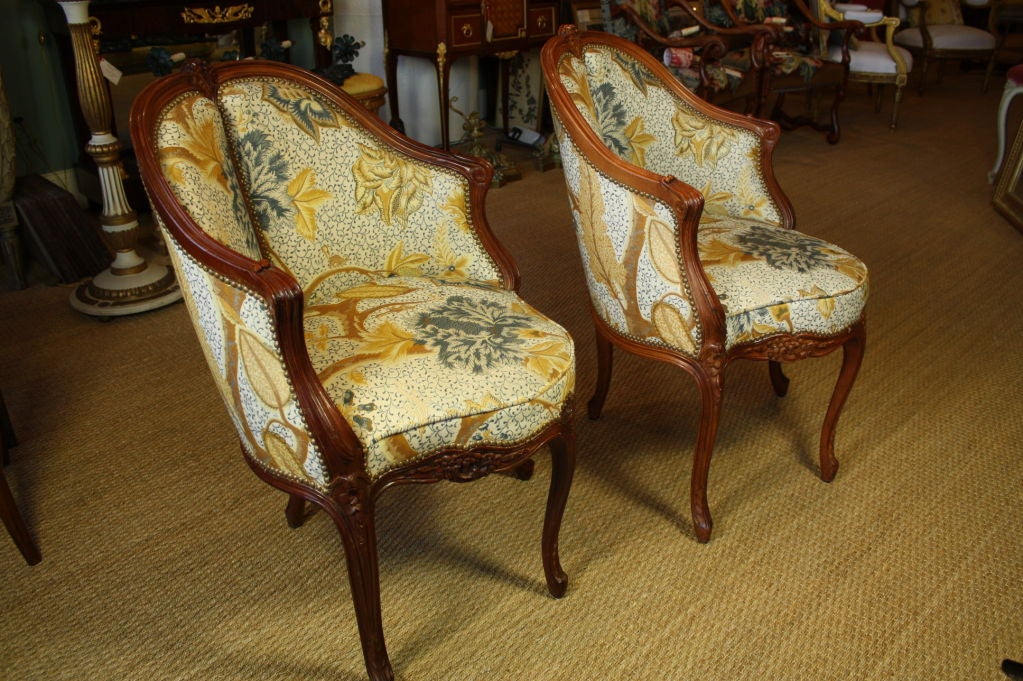 Pair of French Louis XV style armchairs (in the form of 