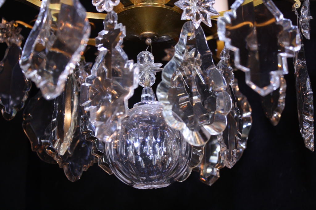 Similoro Lampadario francese in bronzo dorato con cristalli eccezionali in vendita
