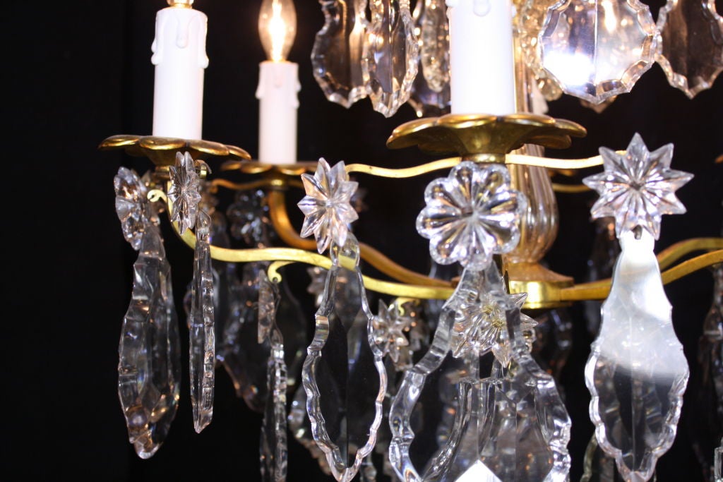 French Gilt-Bronze Chandelier with Exceptional Crystals For Sale 4