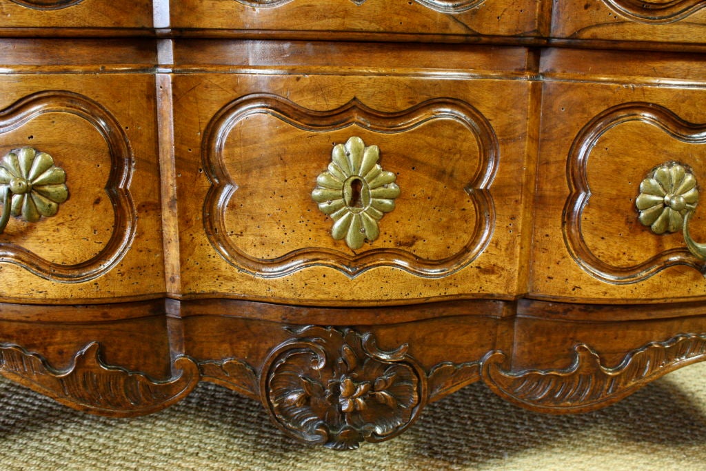 Falegnameria Commode francese d'epoca Luigi XIV in vendita