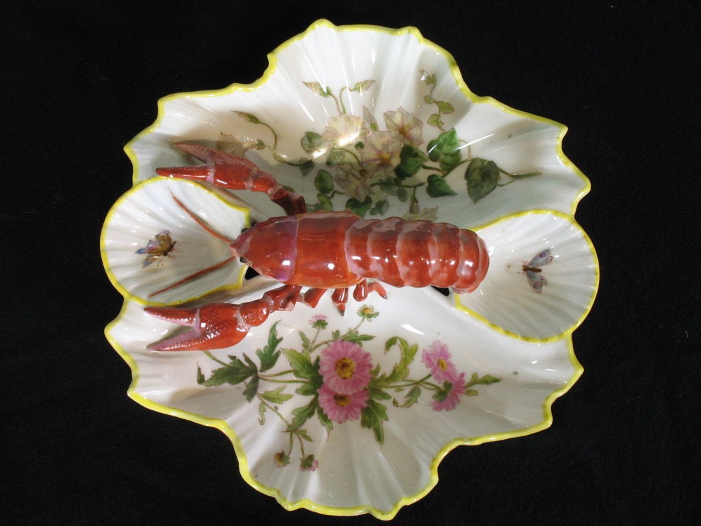 Paris Porcelain Lobster Centerpiece In Good Condition For Sale In Pembroke, MA