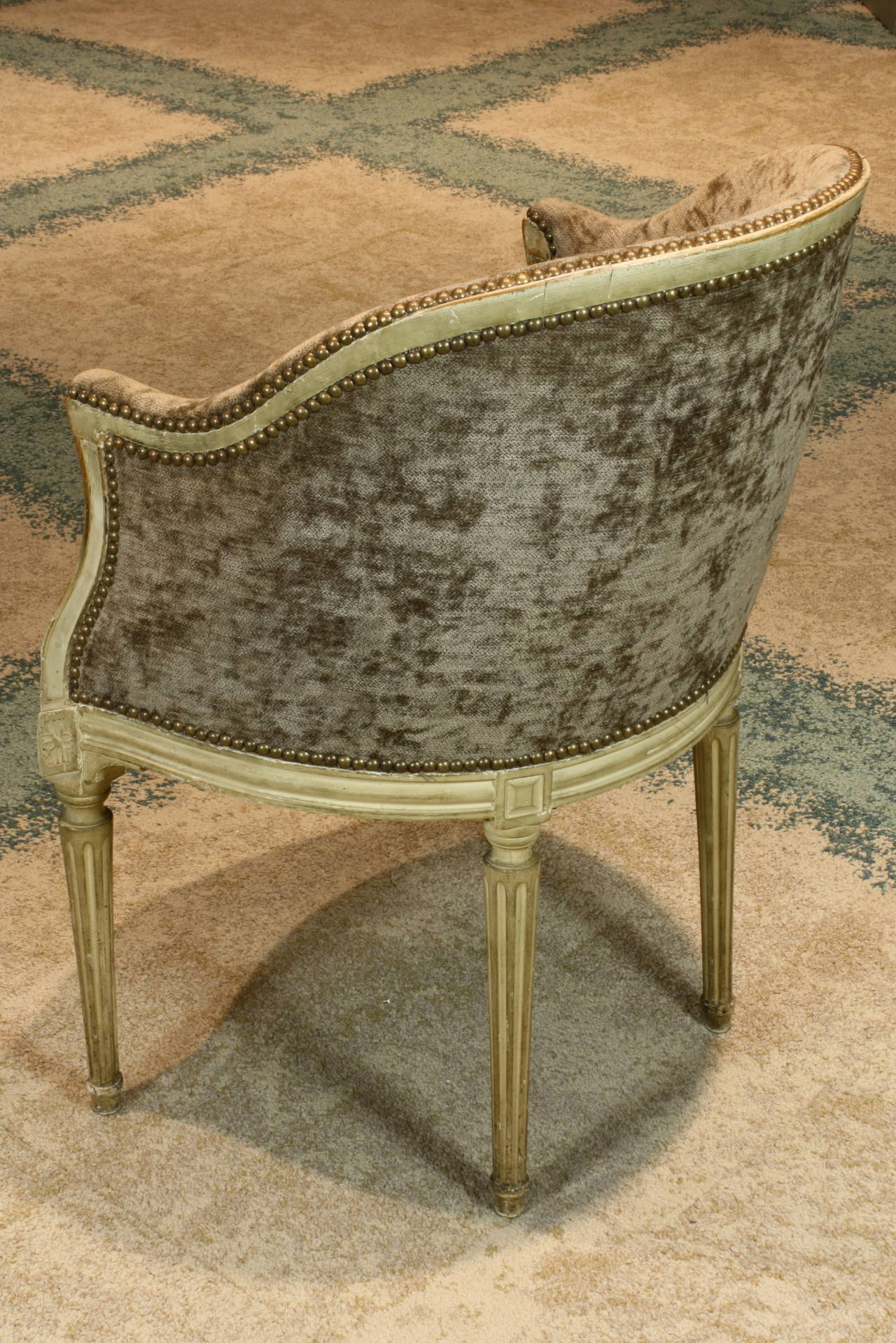 French Louis XVI Style Painted Desk Chair In Excellent Condition In Pembroke, MA