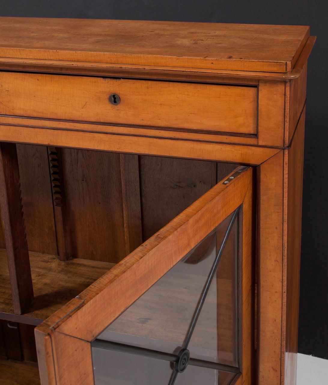 Directoire Fruitwood Vitrine In Good Condition In New York, NY