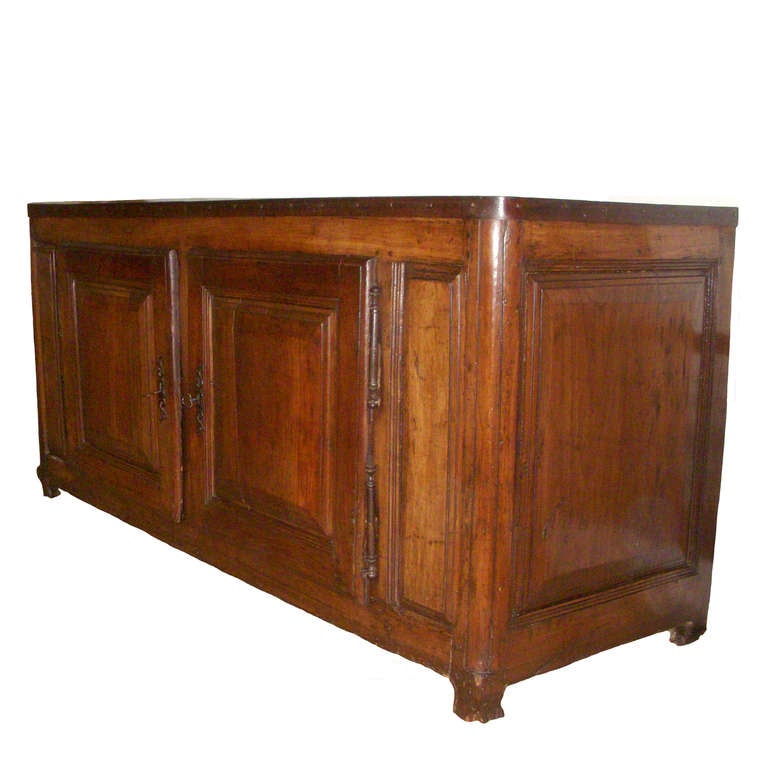 18th Century French Cherry Wood Buffet In Excellent Condition In Montecito, CA