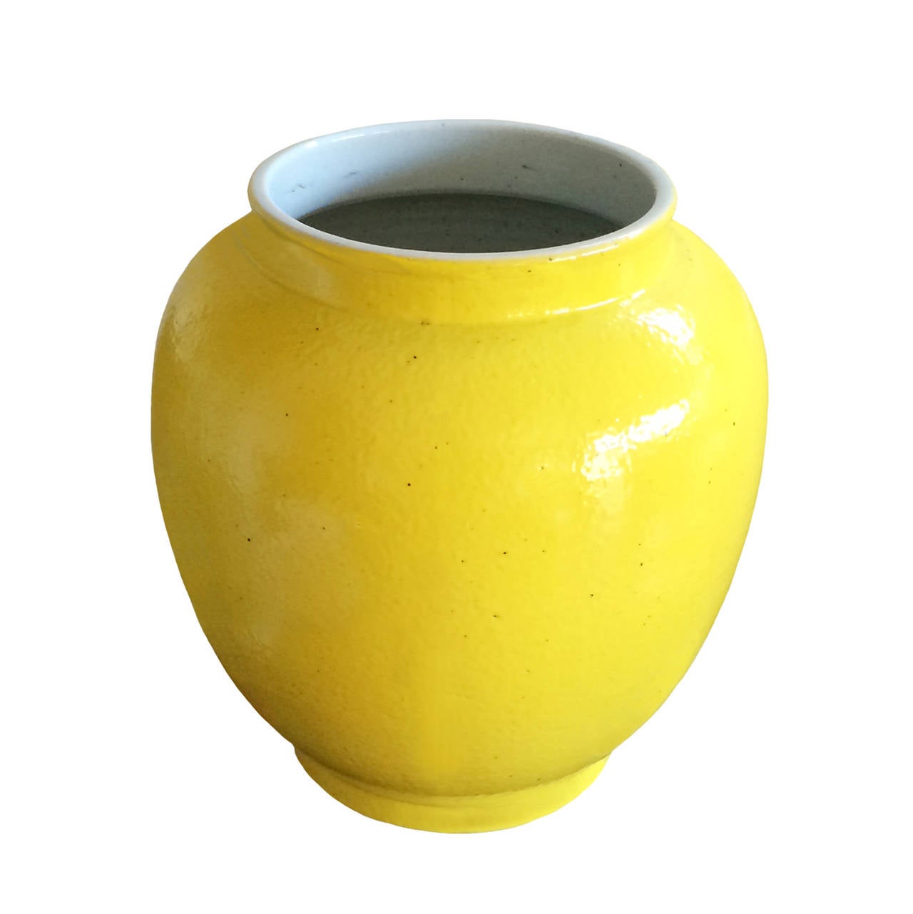 Chinese Porcelain Yellow Vase In Excellent Condition In Montecito, CA