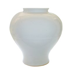 Chinese Blanc de Chine Vase