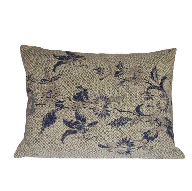 Pair of 19th Century Indonesian Batik Pillows In Excellent Condition In Montecito, CA