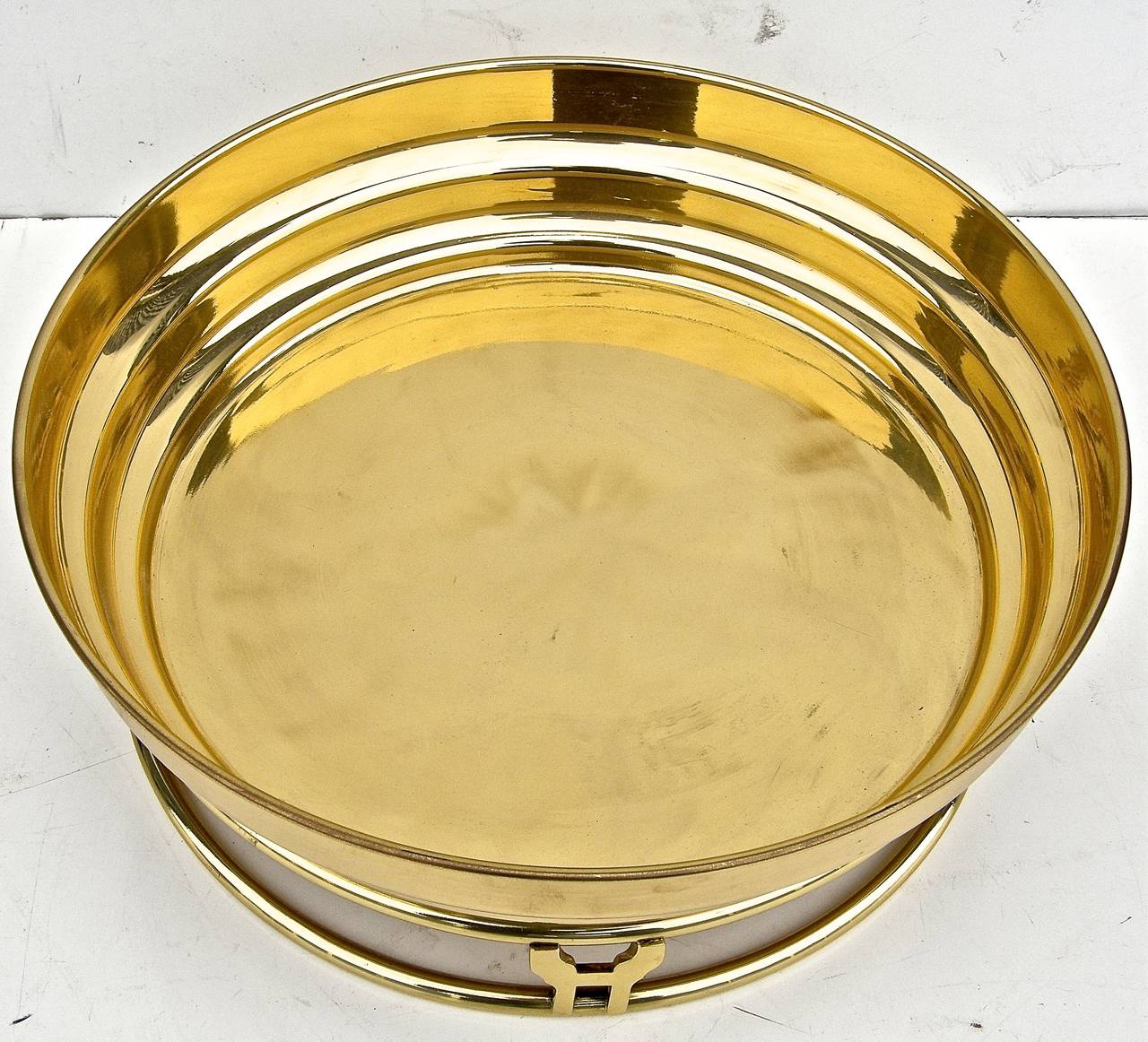 Modernist Brass Fruit Bowl In Good Condition For Sale In Cincinnati, OH