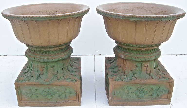 Pair of Rookwood Garden Urns In Good Condition For Sale In Cincinnati, OH