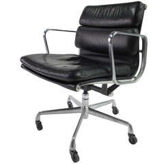 Soft Pad Management Chair Designed by Charles Eames for Herman Miller