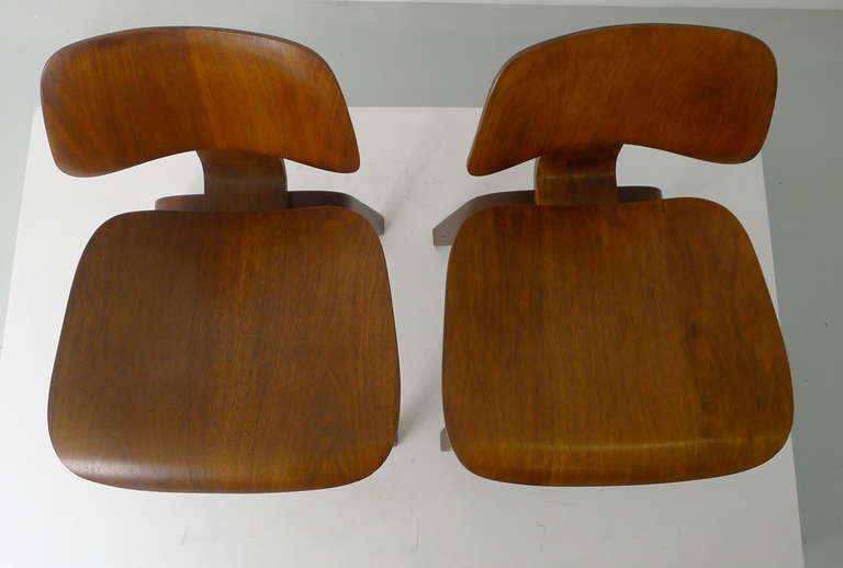 Eames for Evans Pair of DCWs In Good Condition In Wargrave, Berkshire