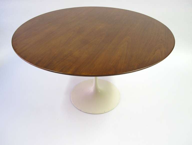 American Eero Saarinen Tulip Table by Knoll Associates