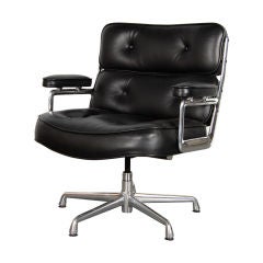 Charles and Ray Eames ; Time Life Chair