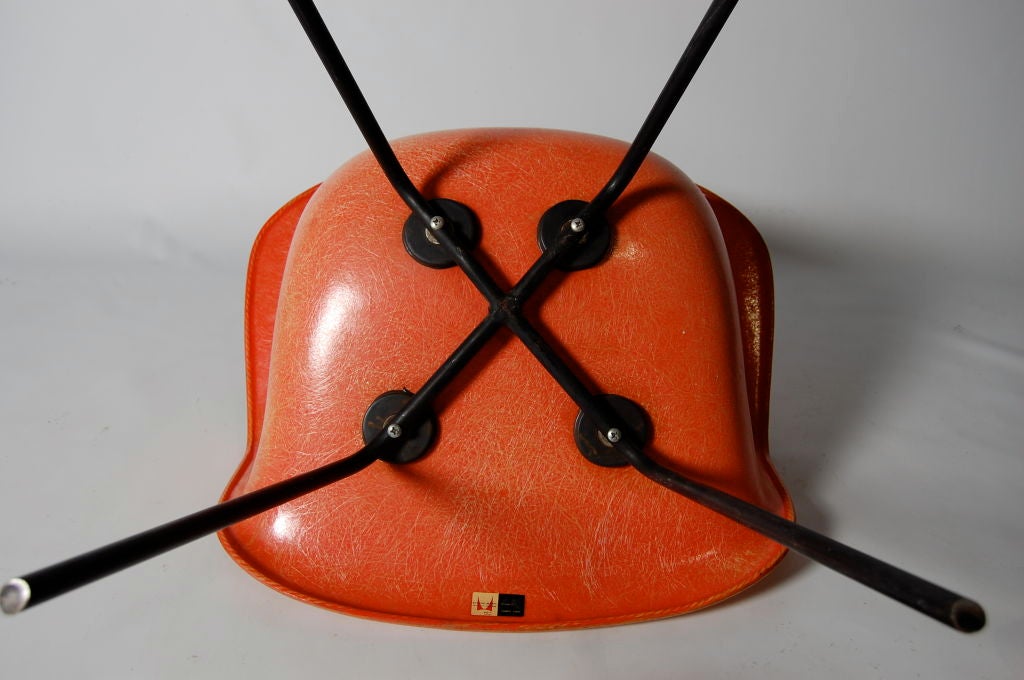 Charles Eames ; Rope Edge Armshell 4