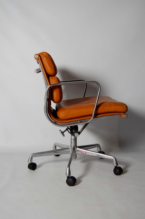 Charles and Ray Eames ; Soft Pad Desk Chair 1