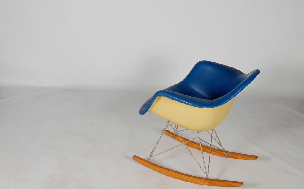 Charles Eames ; Original Rocker In Excellent Condition In Wargrave, Berkshire