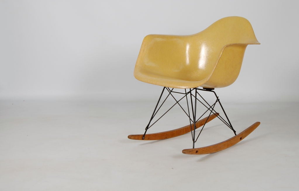 American Charles Eames ; Zenith Rar Rocking Chair