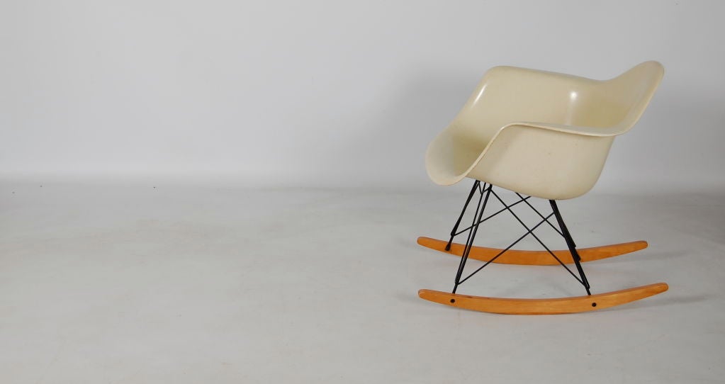 Charles Eames ; Rar Rocking Chair