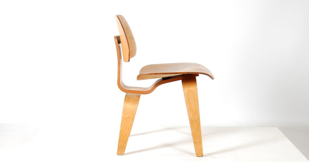 Mid-20th Century Charles Eames ; Vintage DCW Chair