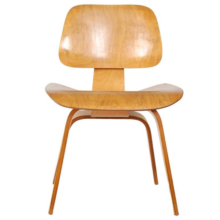 Charles Eames ; Vintage DCW Chair