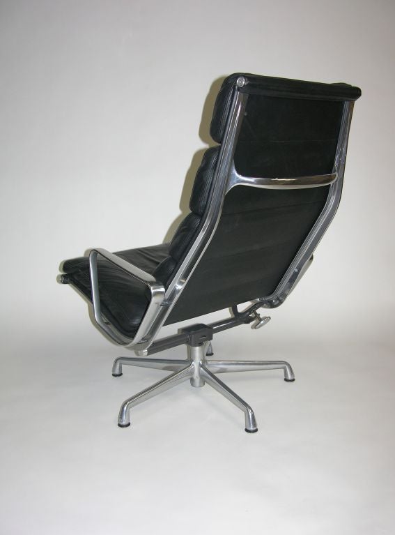 20th Century CHARLES EAMES Soft Pad Lounge Chair