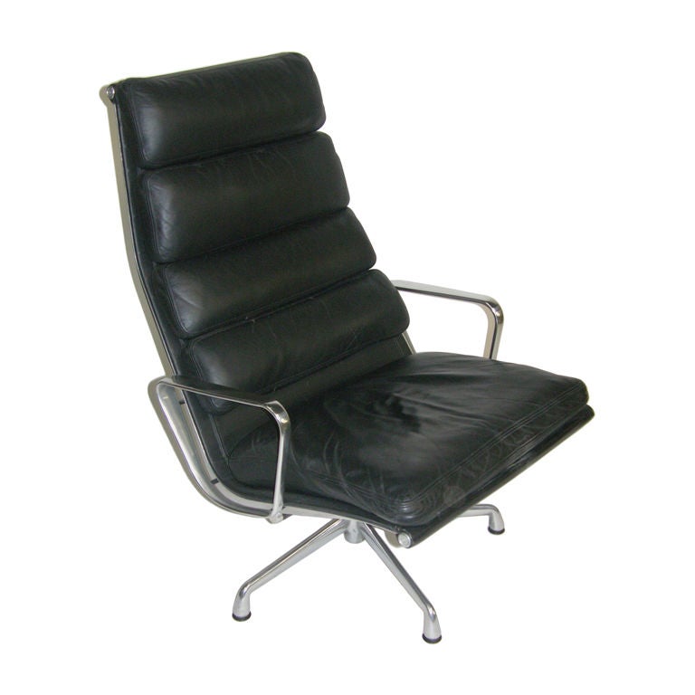CHARLES EAMES Soft Pad Lounge Chair
